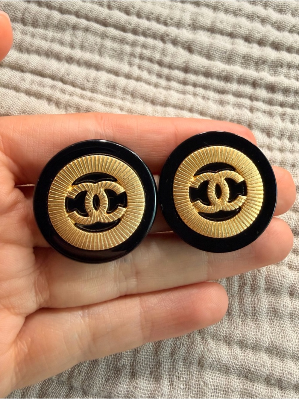✨Vintage Chanel Black & Gold CC Medallion Statement Earrings🖤